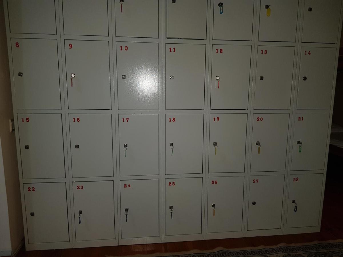 Hostel 888 الماتي المظهر الخارجي الصورة